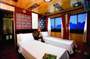 tour du thuyen halong hap dan